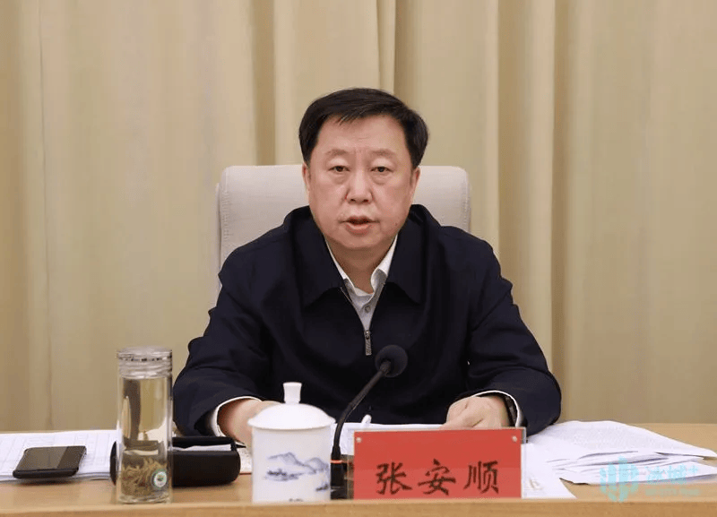 候补中央委员、黑龙江省委副书记张安顺<strong></p>
<p>一个比特币要挖多久</strong>，履新职