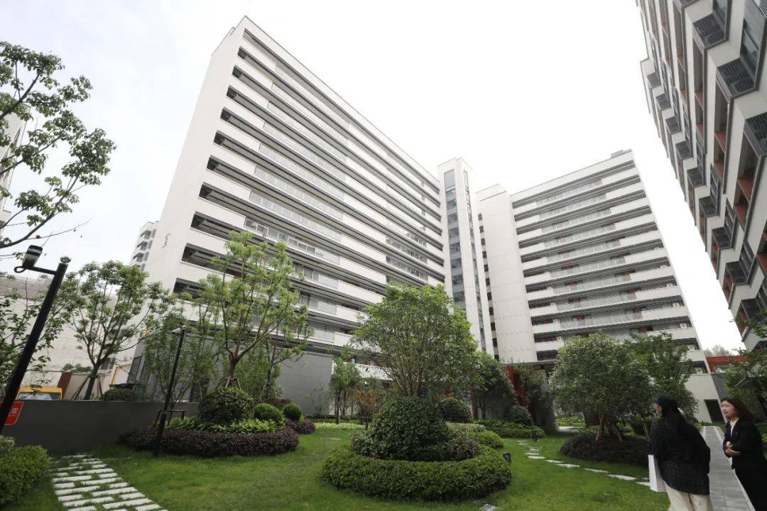 一二线城市房租普降<strong></p>
<p>比特币期货</strong>,房东主动降200留我