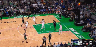 NBA季后赛|知耻后勇<strong></p>
<p>比特币概念股</strong>，绿军127：102尼克斯，扳回一城