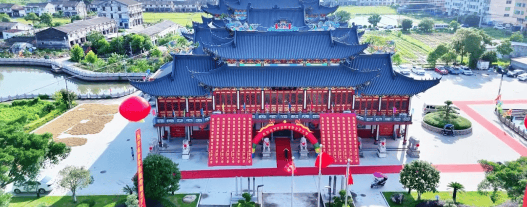 温州一李姓孩子考上北大<strong></p>
<p>币安市值</strong>，当地在李氏宗祠大办仪式，还“惊动了宗族长老”，当地回应