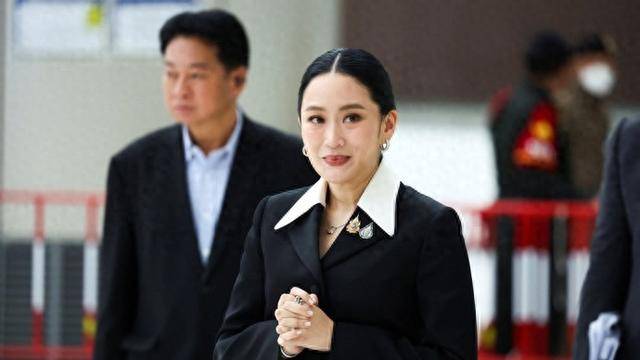 尘埃落定<strong></p>
<p>狗狗币行情</strong>！佩通坦被解除泰国总理职务