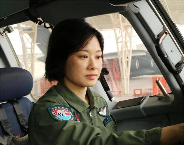 阅兵最帅女机长<strong></p>
<p>狗狗币创始人</strong>，是她！