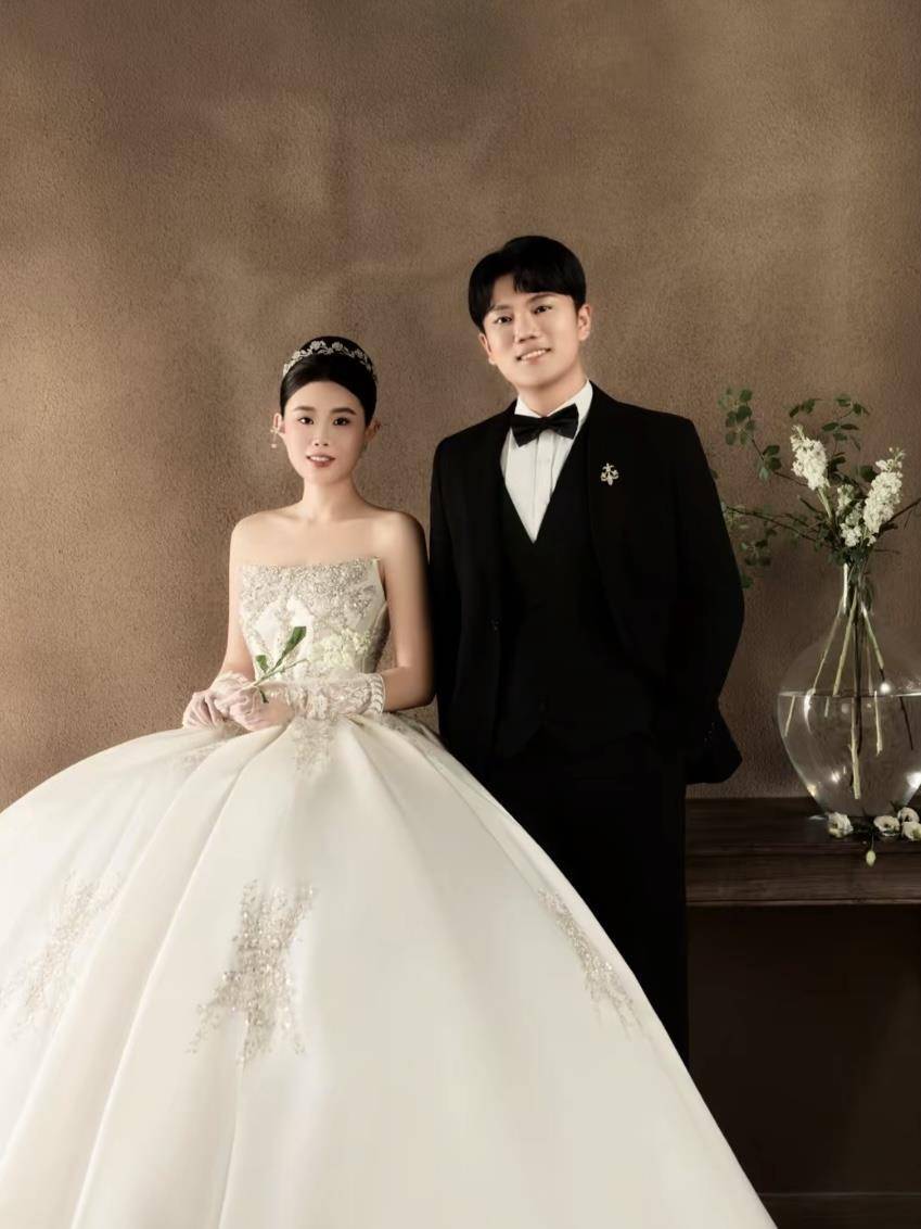 “千万富翁”解克锋儿子解清帅将举办婚礼<strong></p>
<p>欧易</strong>，解克锋：很开心，邀请了部分寻亲家长参加