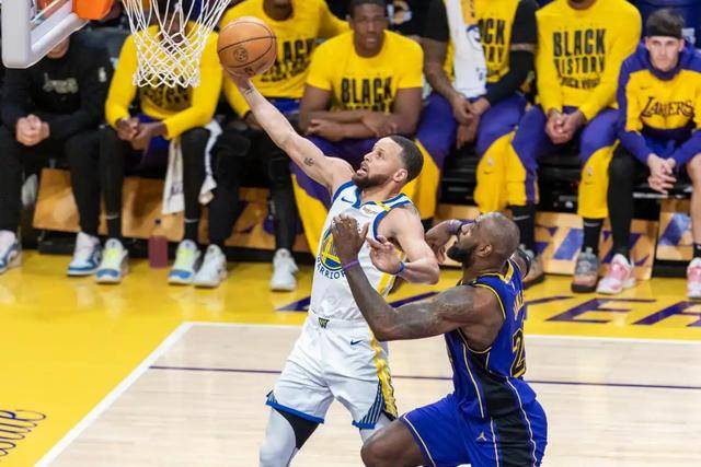 运动家丨新赛季NBA来了<strong></p>
<p>欧易交易</strong>，我们该怎么看？