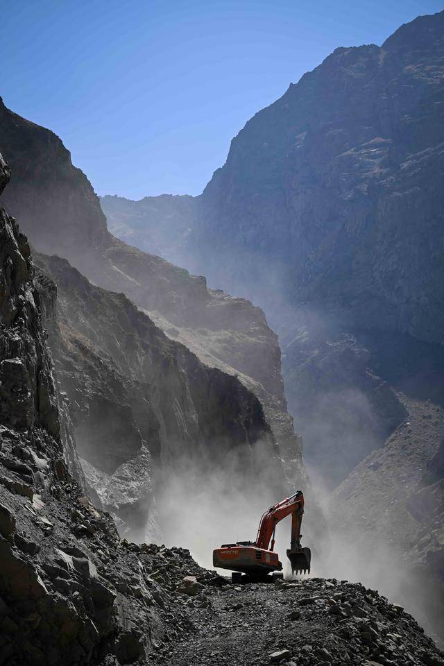 青年说 | 到中亚<strong></p>
<p>欧易平台</strong>,奔赴一场激动人心的“探秘”