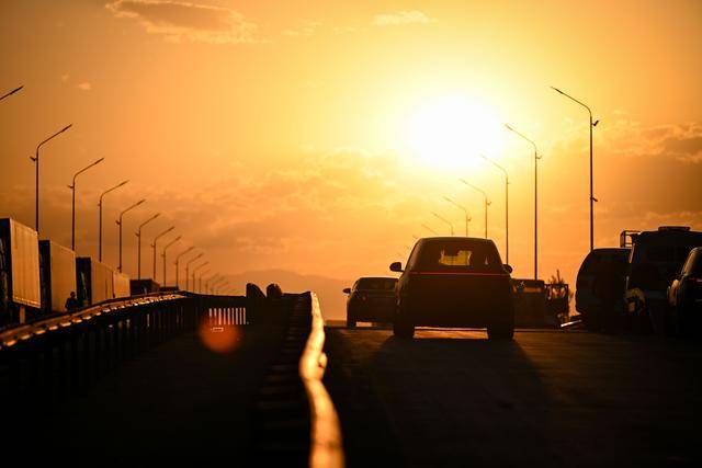 青年说 | 到中亚<strong></p>
<p>欧易平台</strong>,奔赴一场激动人心的“探秘”