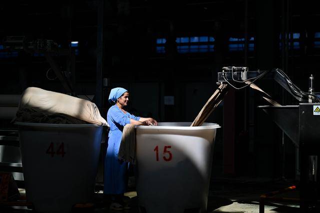 青年说 | 到中亚<strong></p>
<p>欧易平台</strong>,奔赴一场激动人心的“探秘”