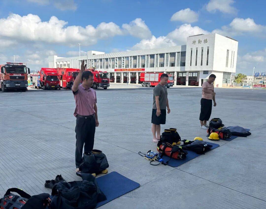 训考结合砺精兵<strong></p>
<p>欧易平台</strong>!高新区微型消防站技能培训暨考核顺利举行