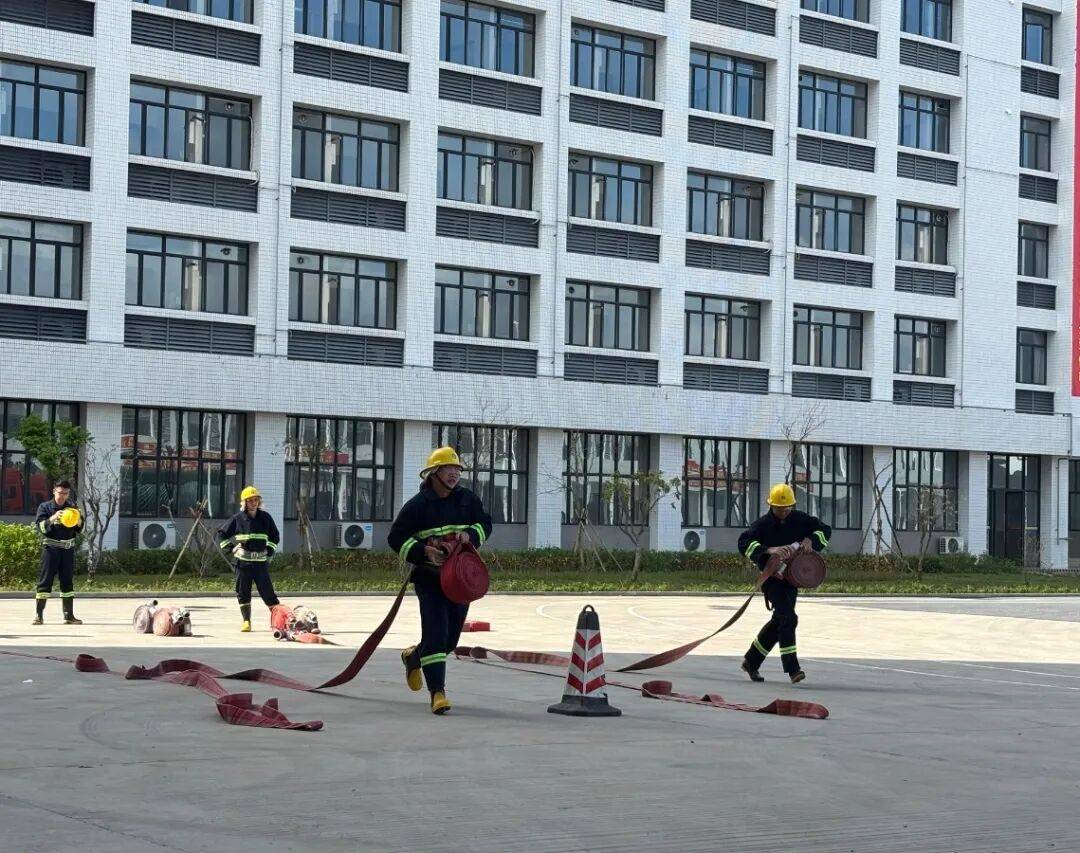 训考结合砺精兵<strong></p>
<p>欧易平台</strong>!高新区微型消防站技能培训暨考核顺利举行