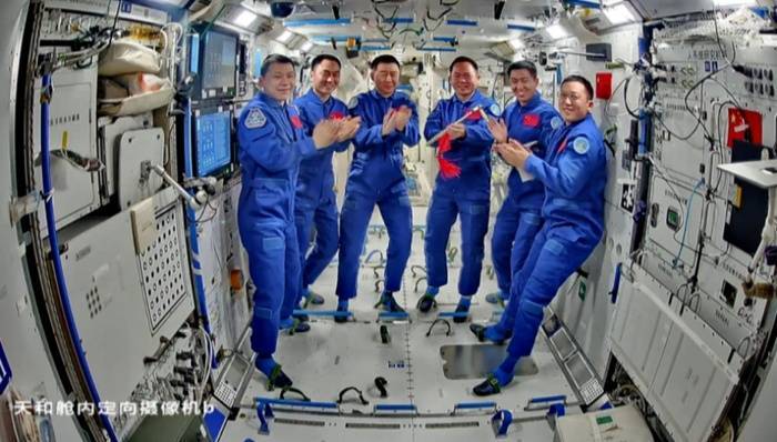 疑似遭空间微小碎片撞击<strong></p>
<p>欧易网页版</strong>,神舟二十号返回任务将推迟进行