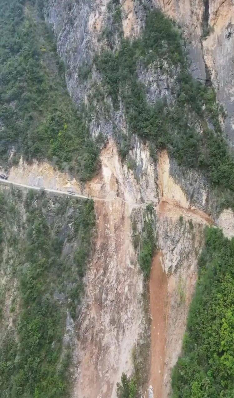 重庆网红“挂壁公路”垮塌<strong></p>
<p>欧易电脑版</strong>,附近村民外出绕行已半月盼修复,当地:已完成排危,正在修