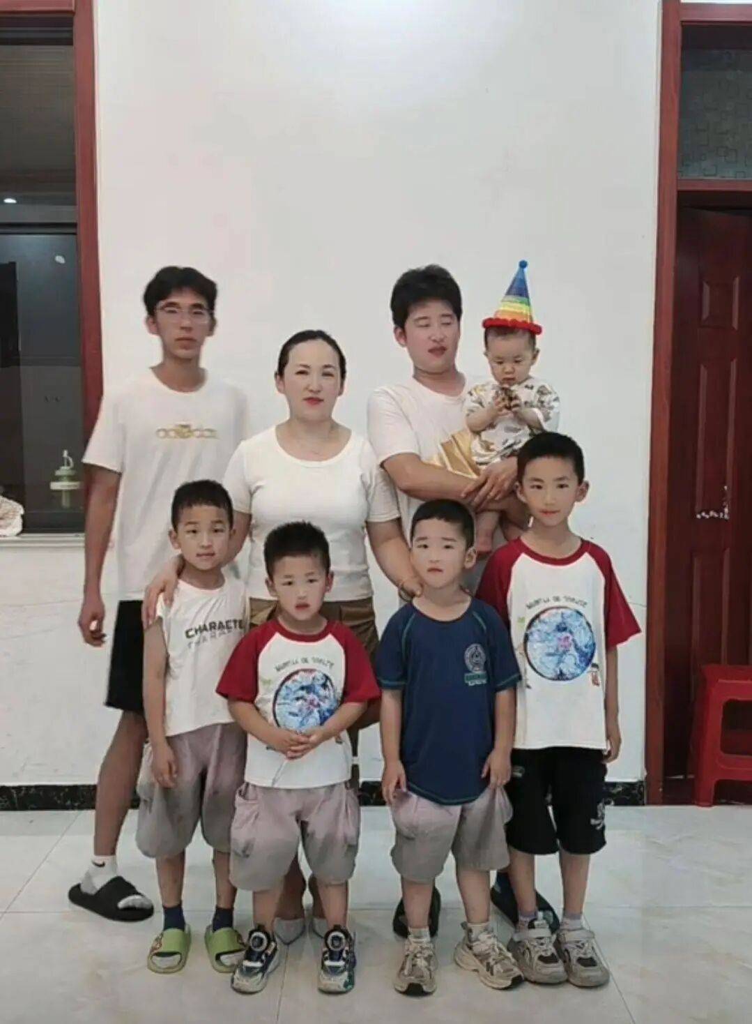 85后夫妻16年生<strong></p>
<p>欧易okex</strong>了6个儿子:一直想生个女儿