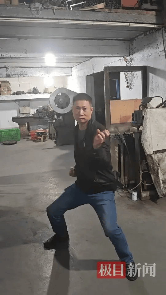 “传家锅”工厂账号粉丝已超260万<strong></p>
<p>欧易okex</strong>,对话锅厂负责人傅家兄弟:30年老锅依然能用,证明当年造锅选择是对的