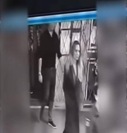 安吉丽娜·朱莉访乌<strong></p>
<p>欧易okex</strong>,保镖被带走