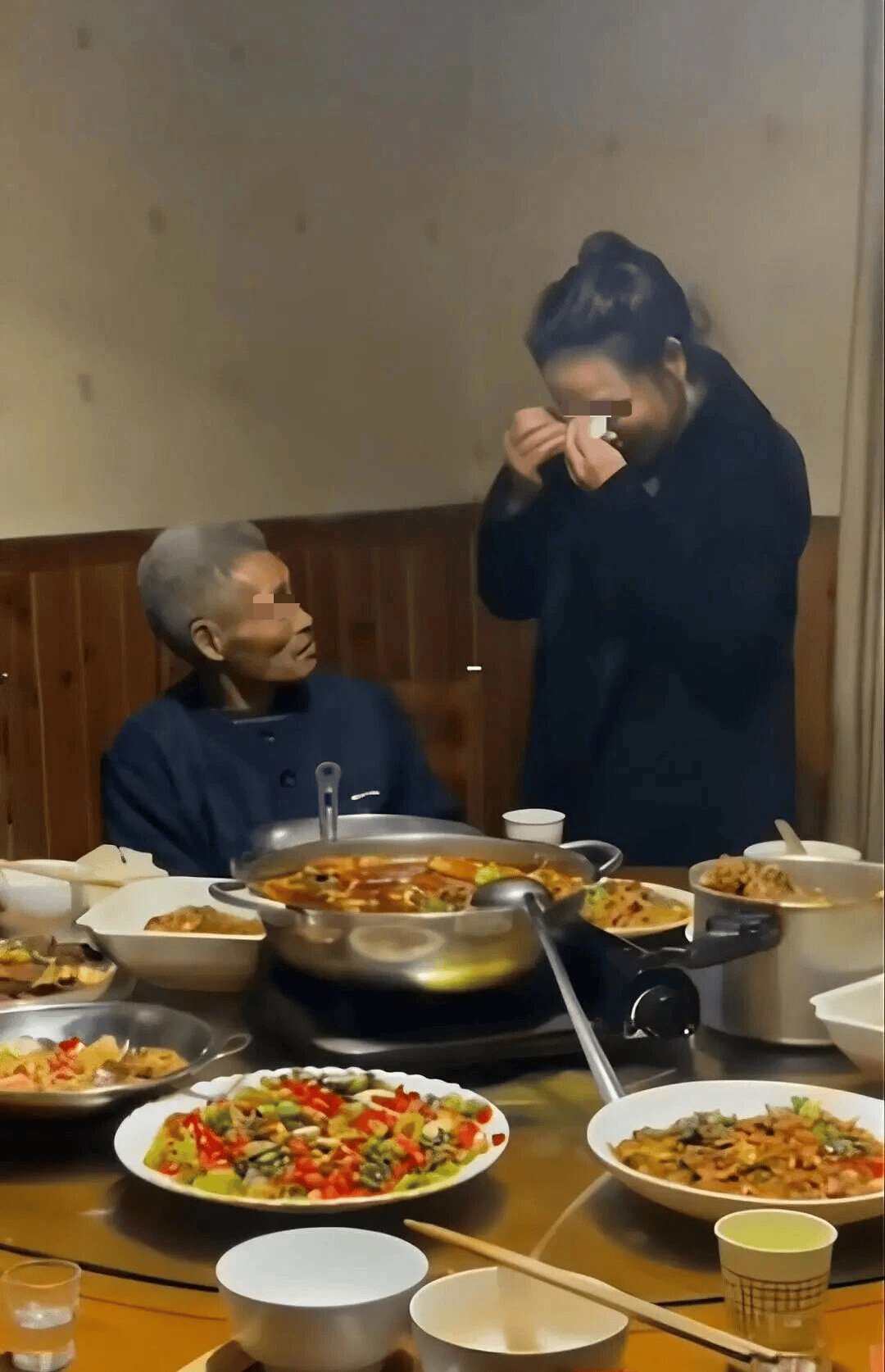 男子一次性收到11年工资38万元<strong></p>
<p>欧易靠谱吗</strong>,老板曾辩称“路遇乞讨好心收留,属自愿劳动”