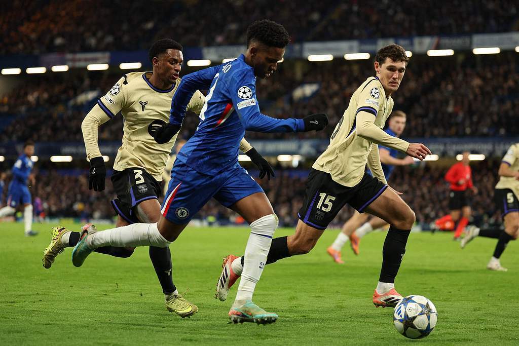 一场三球完败的背后<strong></p>
<p>欧意</strong>，巴萨和亚马尔都回不到当初