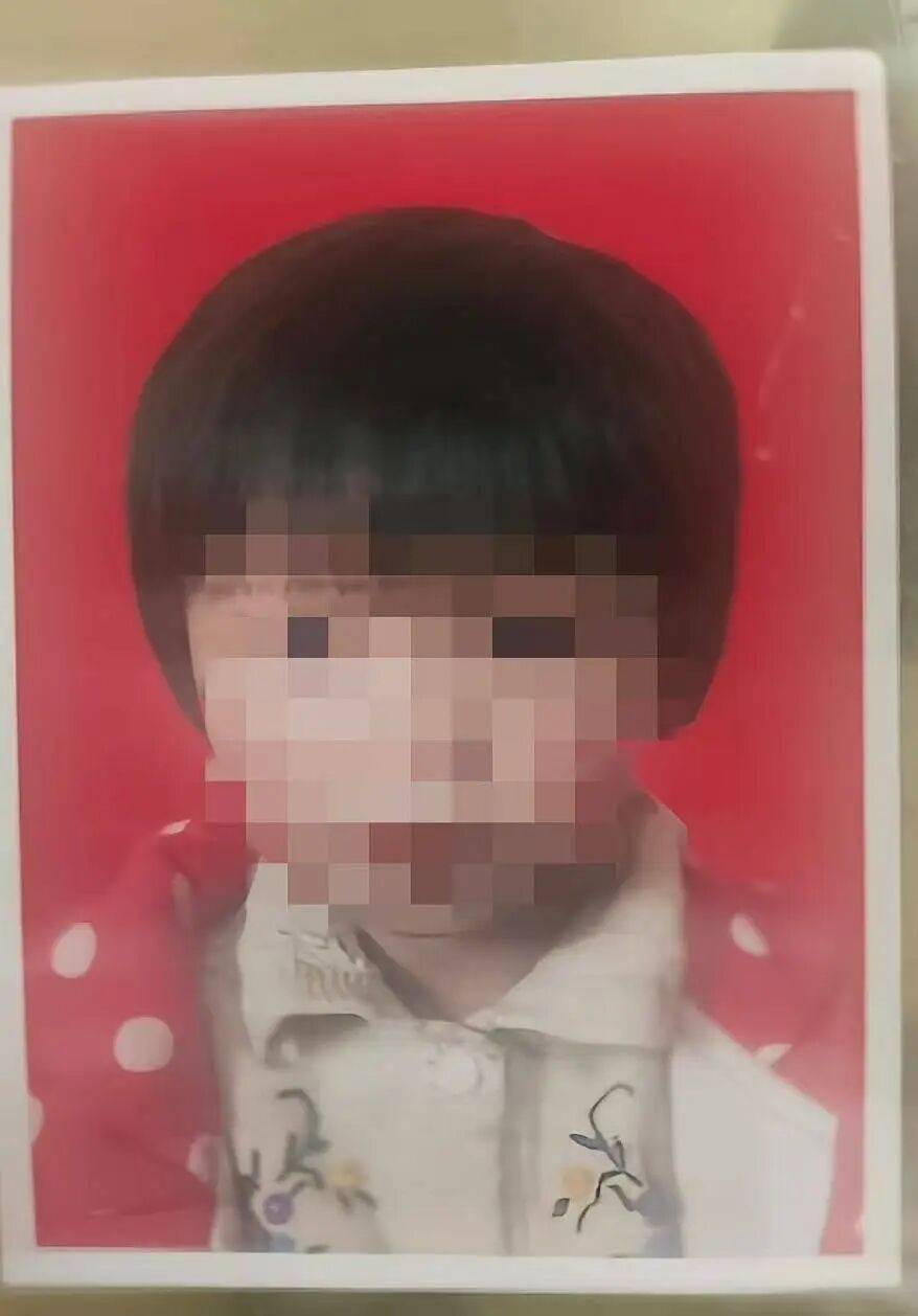 河南鲁山8岁女孩走失5天后在化粪池找到<strong></p>
<p>欧意交易所app官方下载</strong>，无生命体征，家属：化粪池盖子没盖，掉进去了