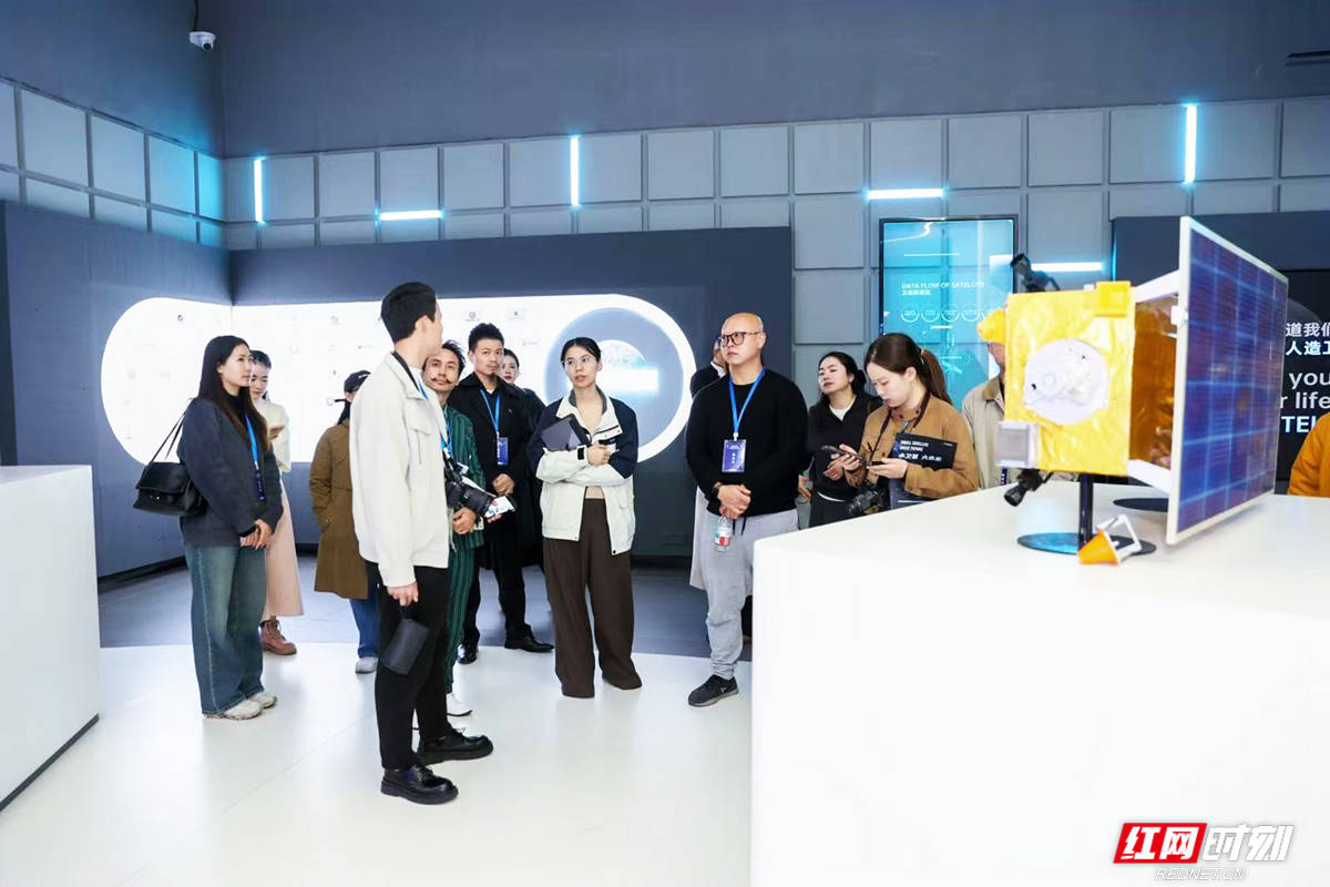 “链”上湖南 “湘”创未来 | 走进赛德雷特<strong></p>
<p>欧意钱包</strong>,看小卫星如何撬动万亿市场