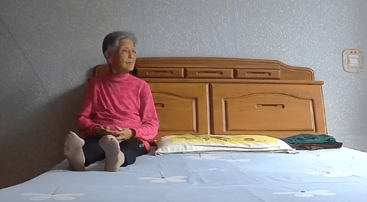 女子晒照对比奶奶自爷爷去世9个月后变化：再也不是时髦的老太太了<strong></p>
<p>数字货币投资</strong>，评论区泪目