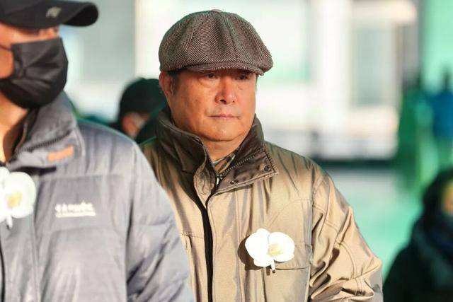 何晴之子追思：妈妈很喜欢雪<strong></p>
<p>数字货币交易所</strong>，北京这场雪好像是为她而下