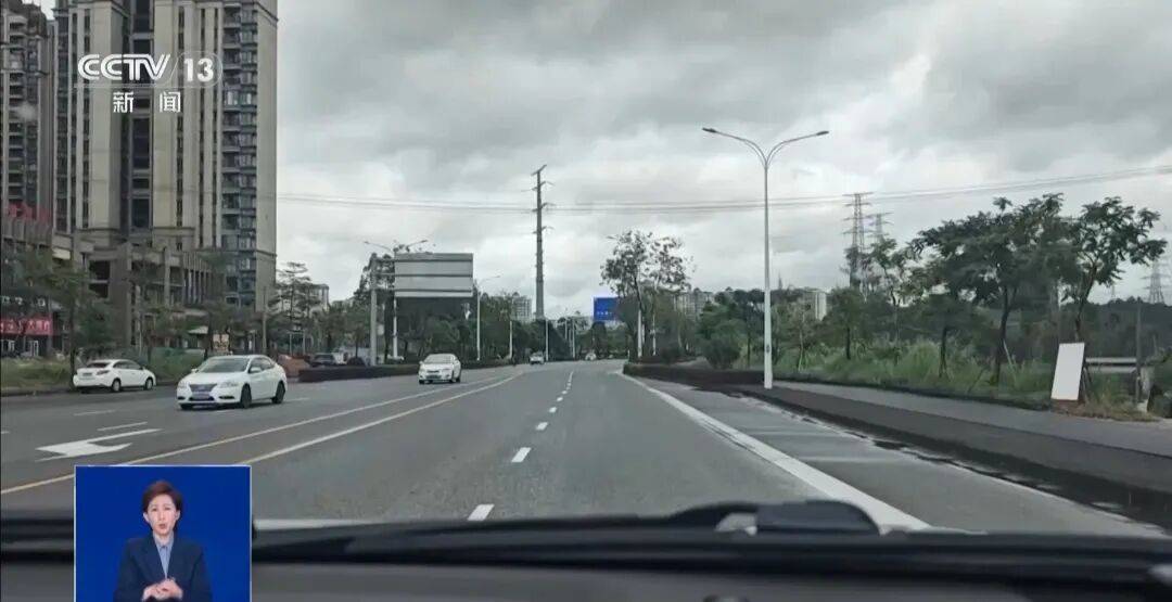 央视披露:男子在网吧厕所墙上看到“高薪日结5000-20000”广告<strong></p>
<p>数字化货币</strong>,即将出境时被警方拦下