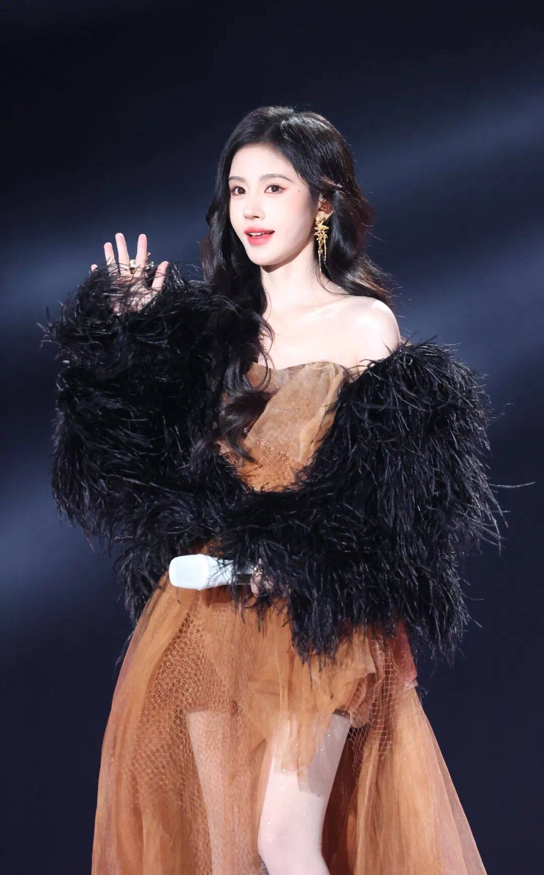 丝芭传媒称鞠婧祎多次编造谎言<strong></p>
<p>数字化货币</strong>,“涉嫌严重经济犯罪”,将择日全网公开实名举报