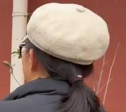 太夸张!上海人比比谁家楼下井盖多!有人家门口100个<strong></p>
<p>虚拟币交易平台app</strong>,“走路难!到处都像贴膏药”...