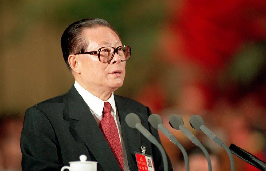 江同志和一起严重新闻错误